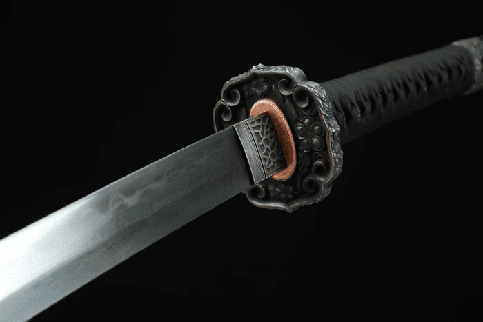 Katana Kaizu (Damascus Steel & Genuine Hamon) - Image 2