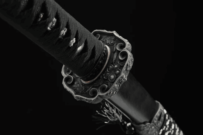 Katana Kaizu (Damascus Steel & Genuine Hamon) - Image 3