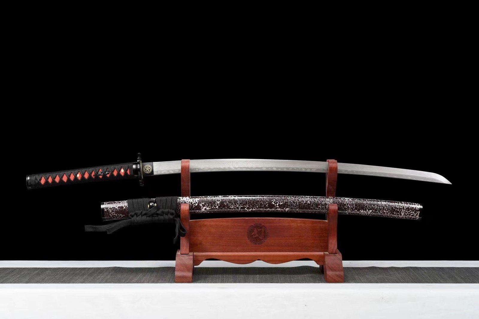Katana Kikuchi (Damascus Steel) - Image 5