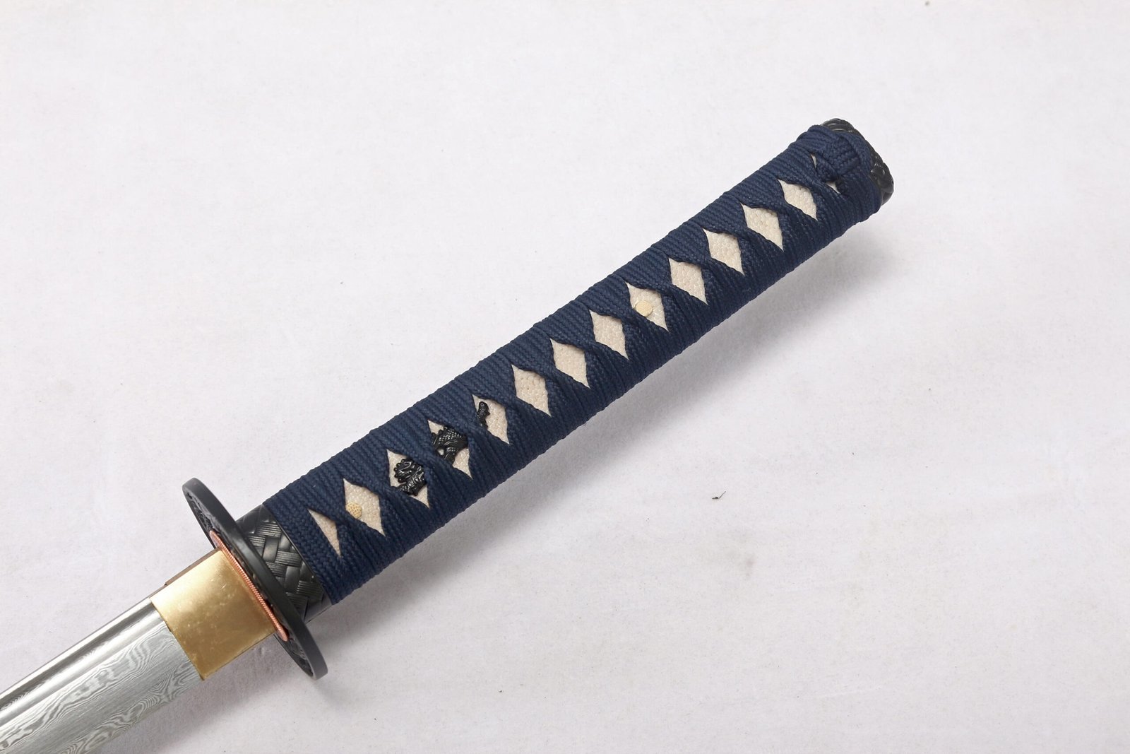 Katana Sakura (Damascus Steel & Genuine Ray Skin) - Image 6