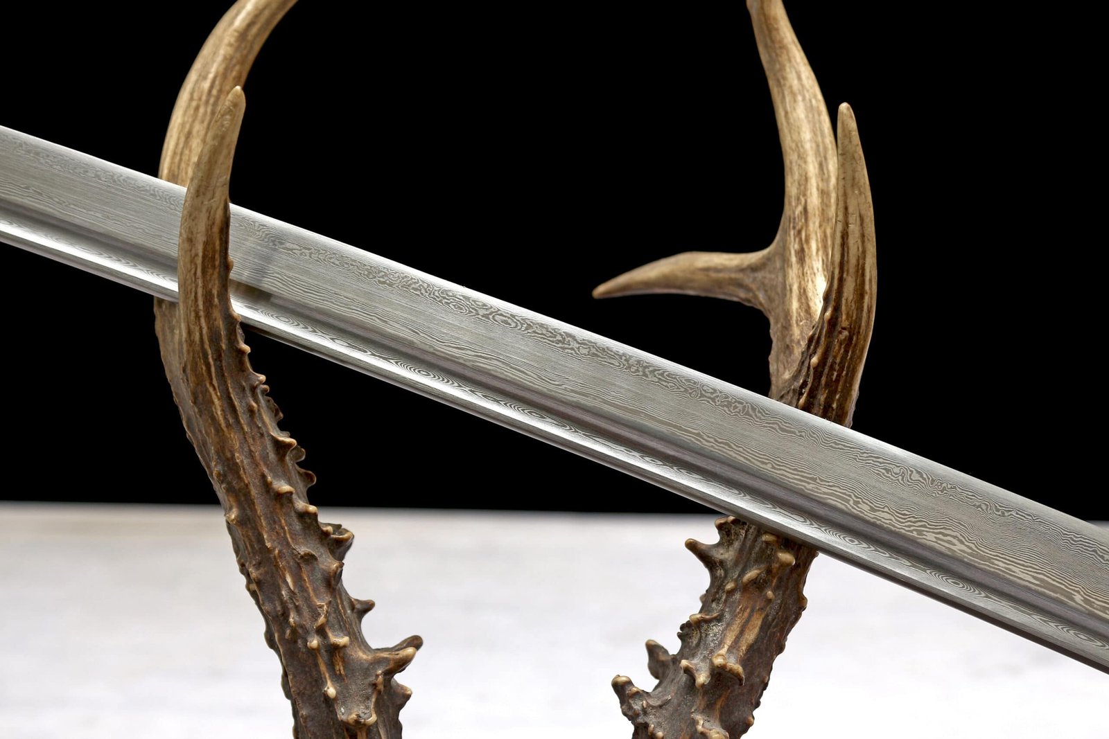 Katana Sakura (Damascus Steel & Genuine Ray Skin) - Image 7
