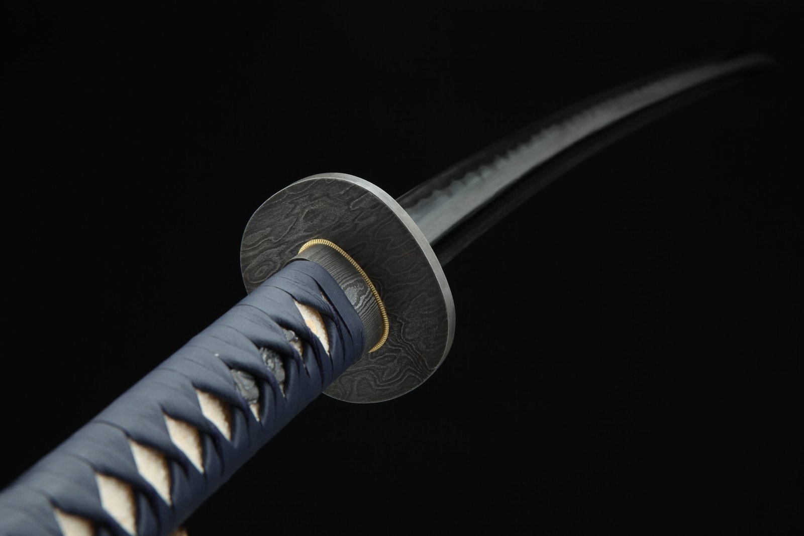 Katana Ishikari (Damascus Steel & Genuine Hamon) - Image 9