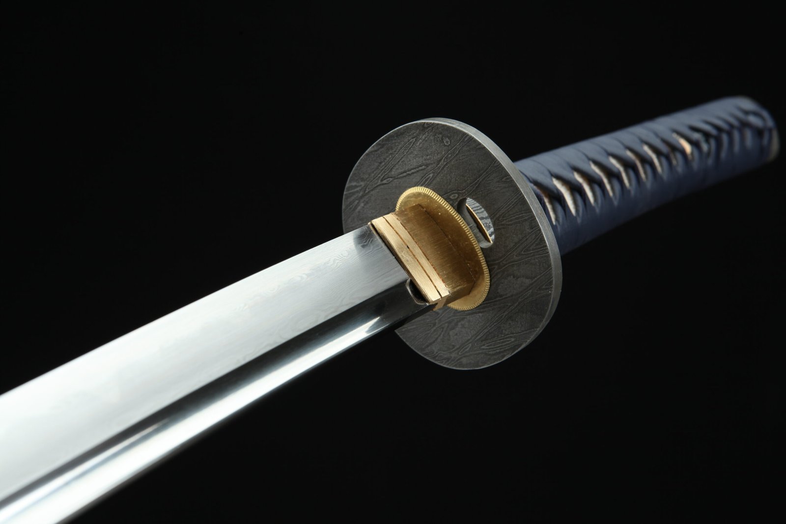 Katana Ishikari (Damascus Steel & Genuine Hamon)