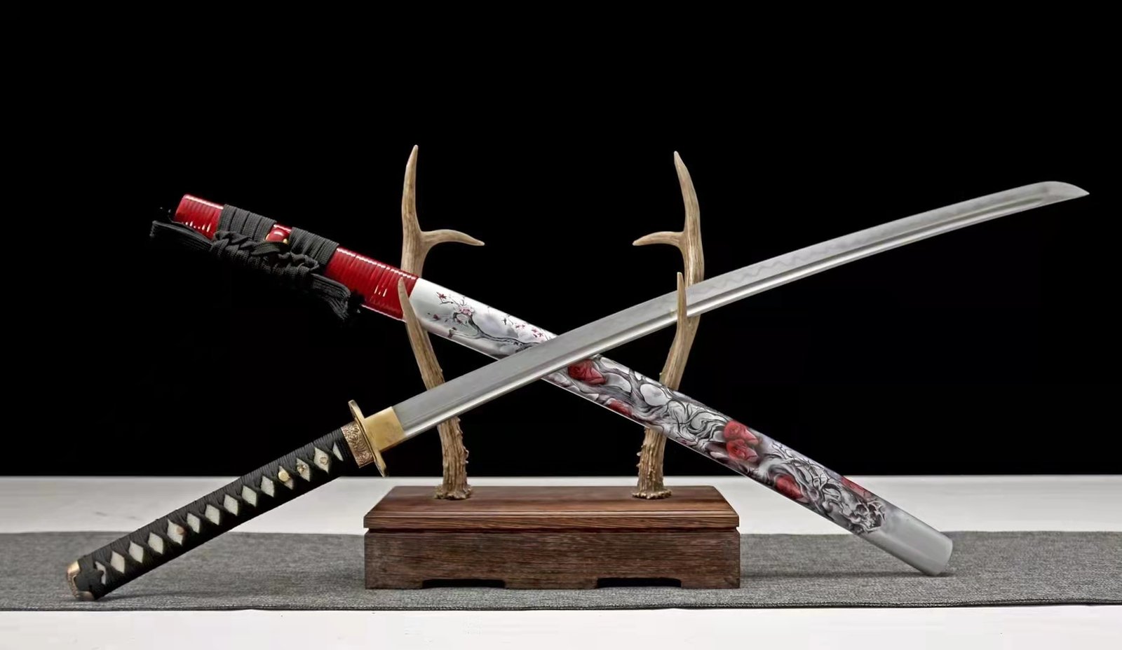 Katana Ama (T10 Steel Genuine Hamon & Ray Skin) - Image 8