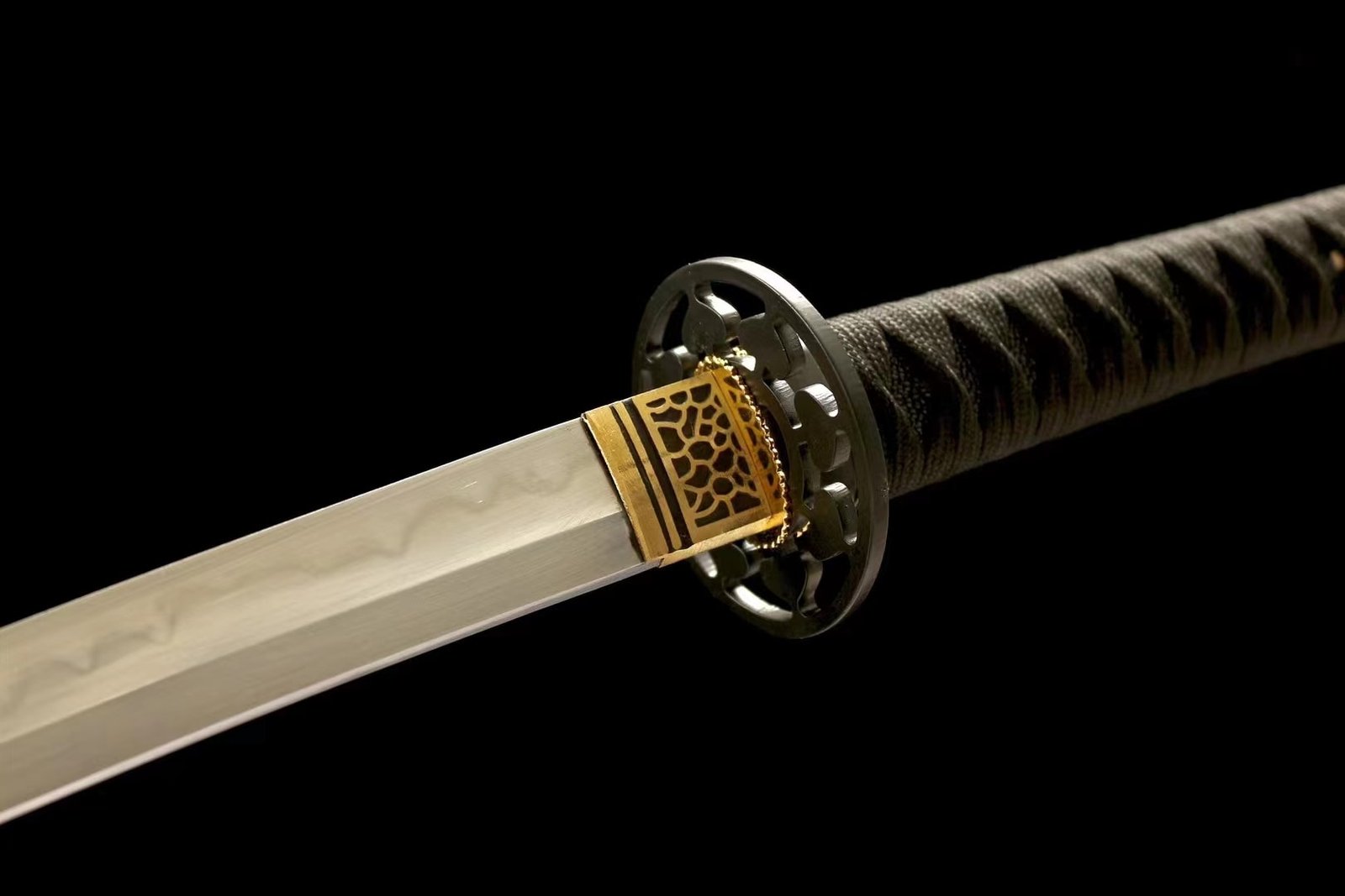 Katana Towada (1060 Carbon Steel Genuine Ray Skin)