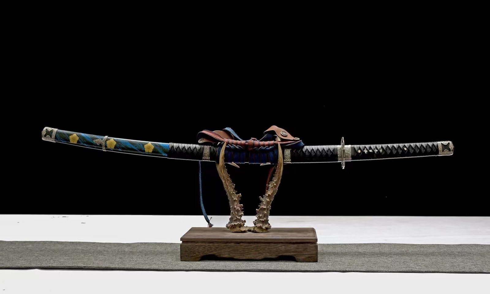 Katana Shiroi (T10 Steel Genuine Hamon & Ray Skin) - Image 6