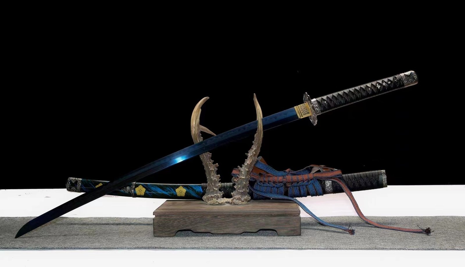 Katana Shiroi (T10 Steel Genuine Hamon & Ray Skin) - Image 9