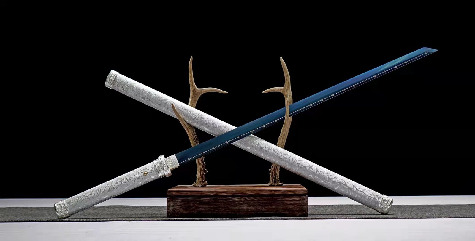 Katana Nishio (1060 Carbon Steel) - Image 5
