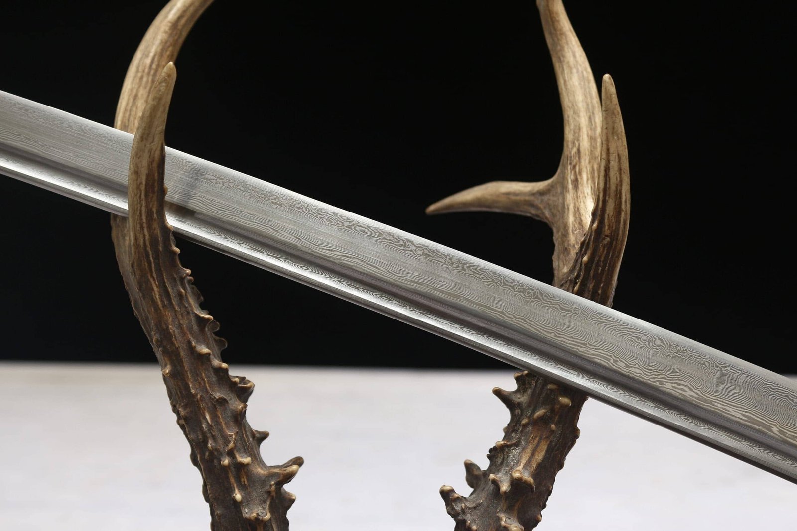Katana Kisarazu (Damascus Steel & Genuine Ray Skin) - Image 4